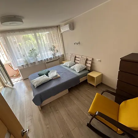 Algirdo Apartments, Self Check-in, Free Private Parking Apartment