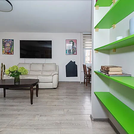 Algirdo Apartments, Self Check-in, Free Private Parking Appartement *