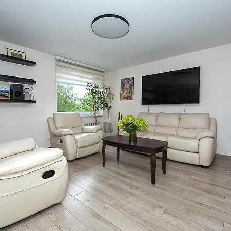 Apartment Algirdo Apartments, Self Check-in, Free Private Parking *
