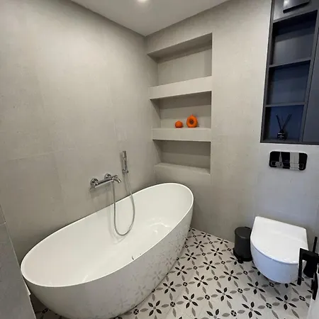 Algirdo Apartments, Self Check-in, Free Private Parking * 维尔纽斯